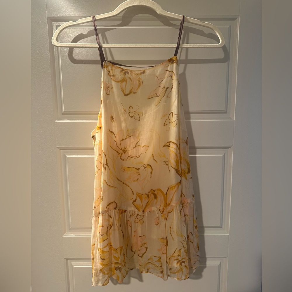 HD in Paris an Anthropologie brand top